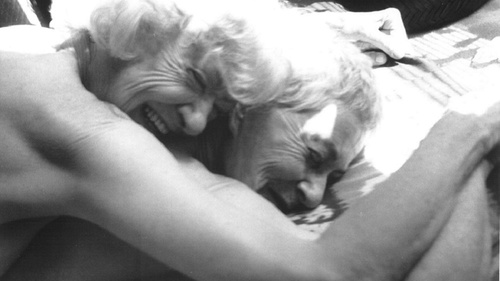 Cossos excèntrics i autobiografia en el cinema de Barbara Hammer