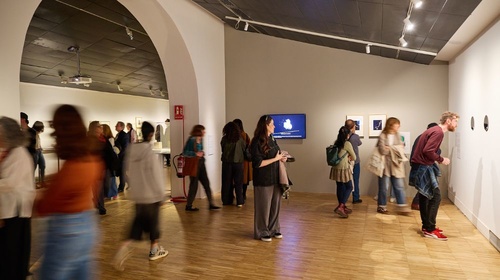 Guided visit of exhibition "In the Troubled Air..."